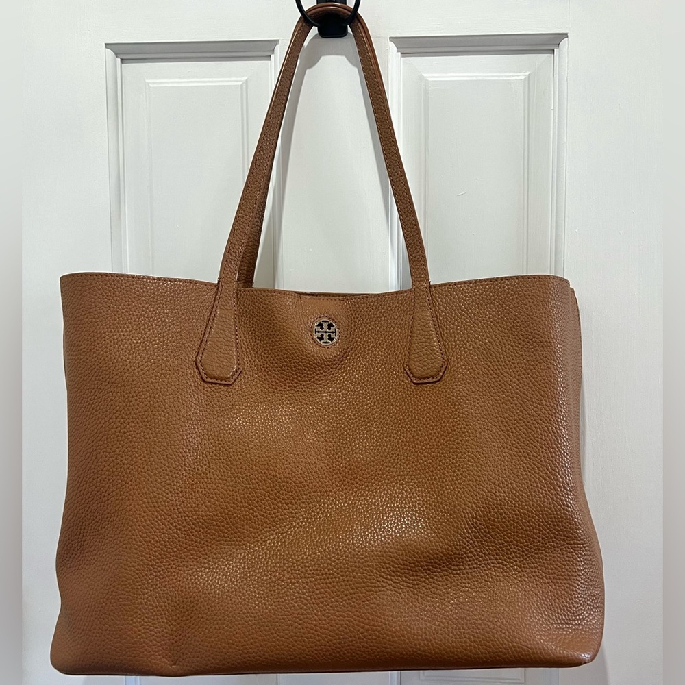 Tory Burch Leather Tote (color Tan)